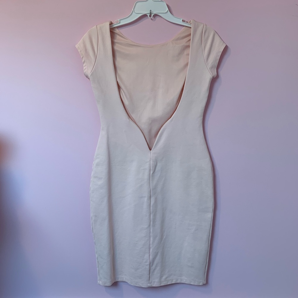 Lulu’s open back dress